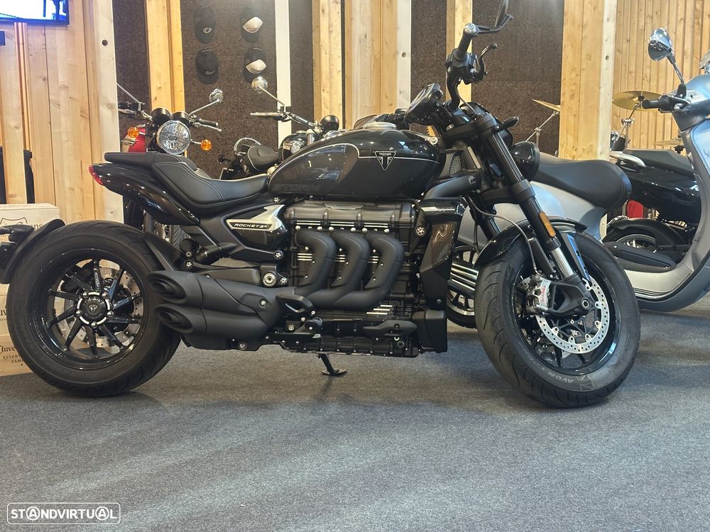 Triumph Rocket STORM R - 10