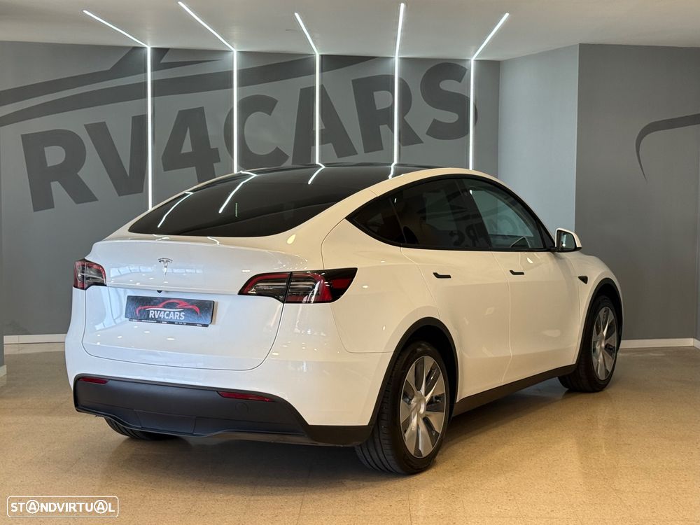 Tesla Model Y Standard RWD - 7