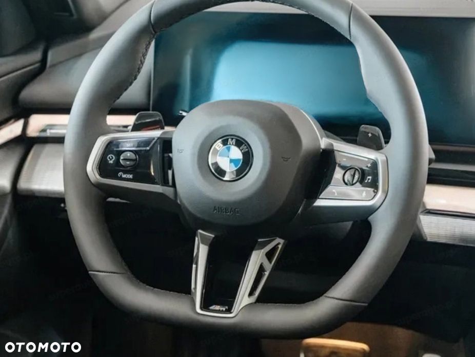 BMW Seria 5 520d xDrive mHEV M Sport - 9