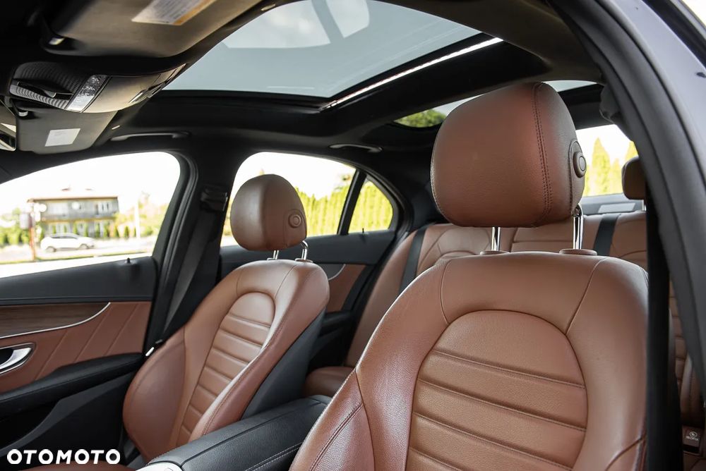 Mercedes-Benz Klasa C AMG 43 4Matic 9G-TRONIC - 18