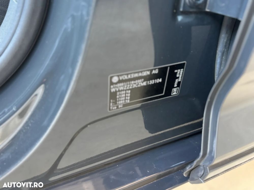 Volkswagen Passat 2.0 TDI Comfortline - 38