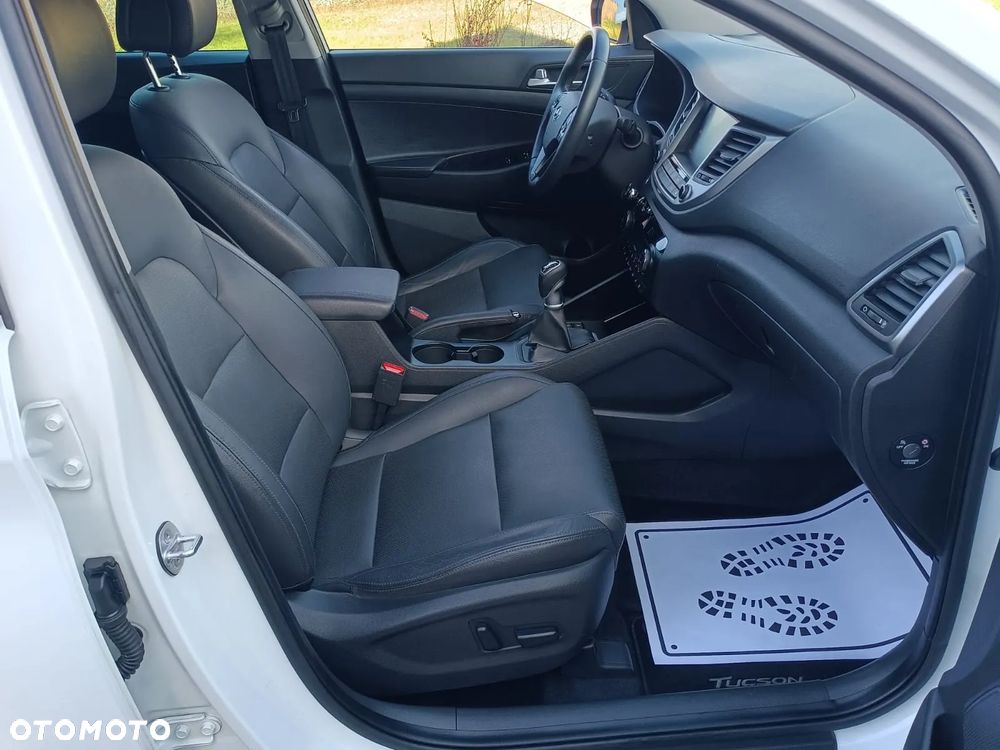 Hyundai Tucson blue 1.7 CRDi 2WD Advantage - 27