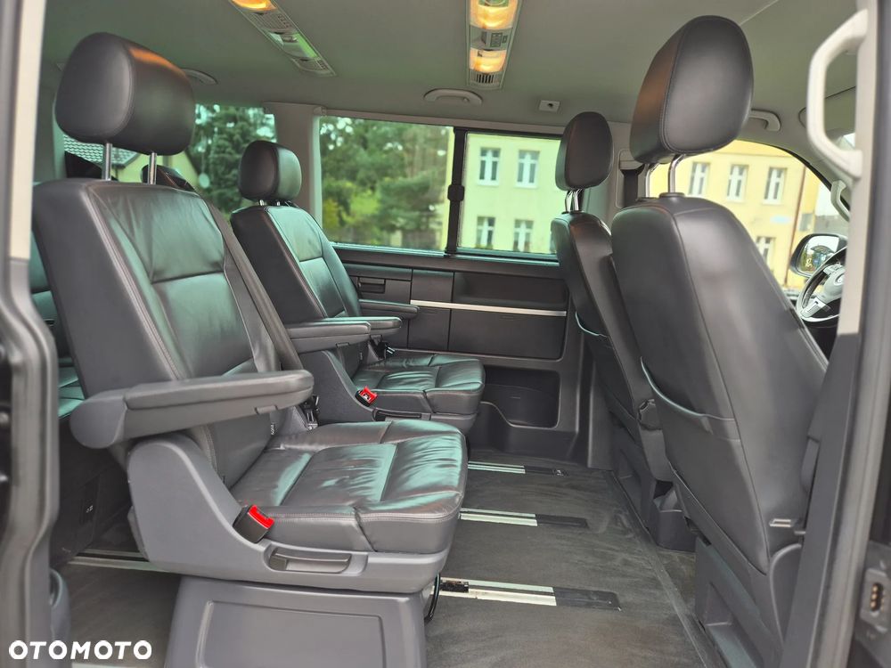 Volkswagen Multivan - 30