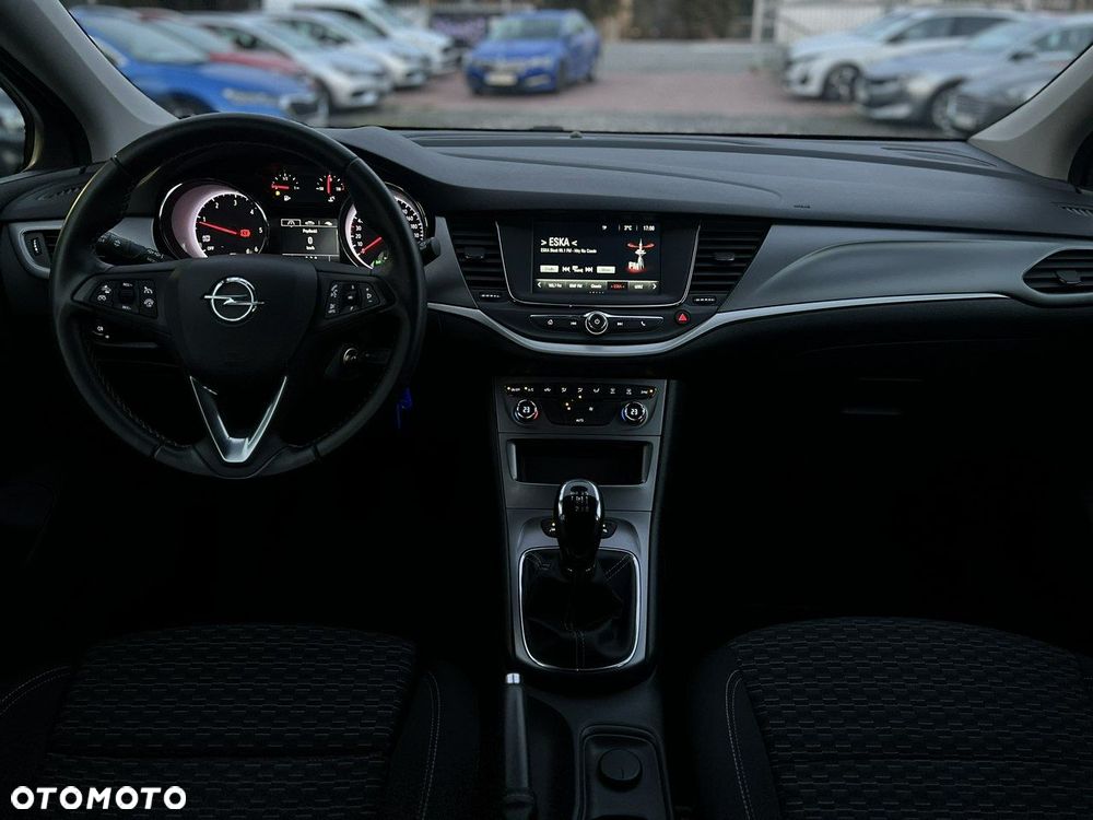 Opel Astra 1.6 CDTI Dynamic S&S - 18