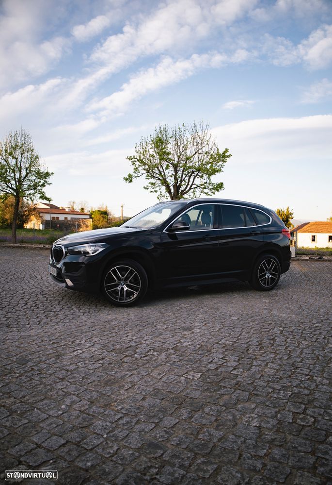 BMW X1 18 d sDrive - 1