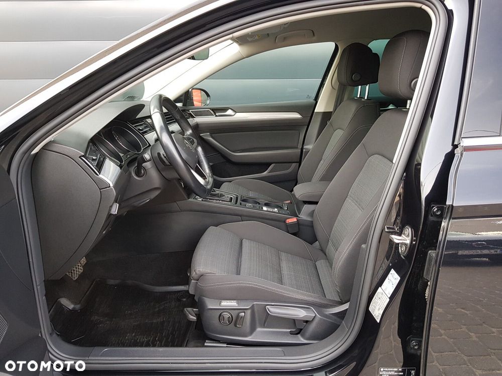 Volkswagen Passat Variant 2.0 TSI Elegance DSG - 16