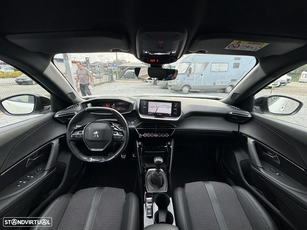 Peugeot 2008 1.2 PureTech GT Line - 35