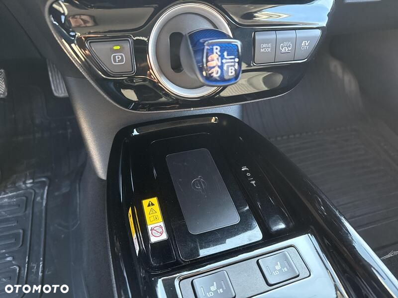 Toyota Prius - 17