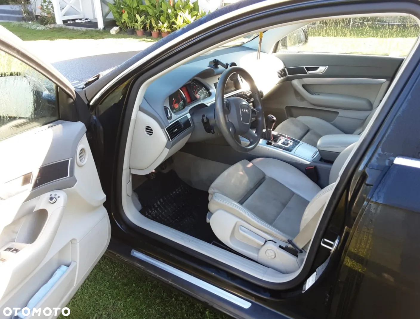 Audi A6 - 4