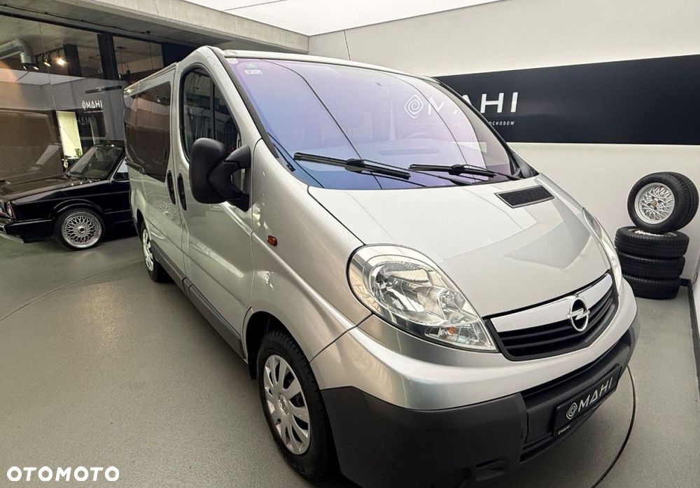 Opel Vivaro - 2
