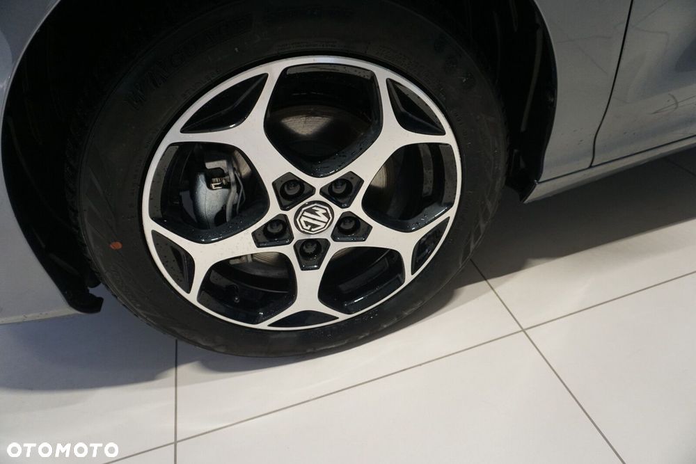 MG MG3 - 13