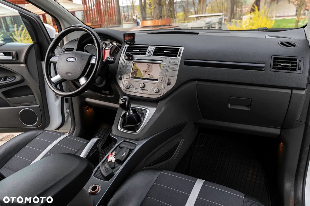 Ford Kuga 2.0 TDCi 4x4 Titanium - 26