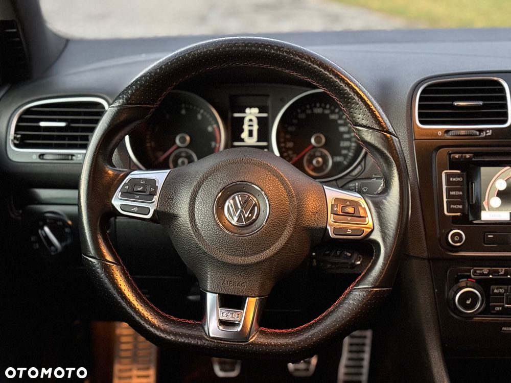 Volkswagen Golf 2.0 GTI - 17