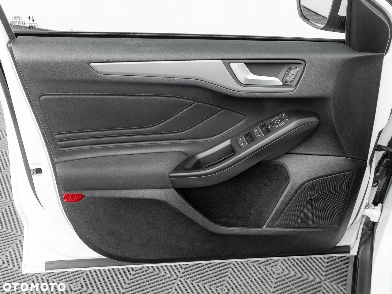 Ford Focus - 13