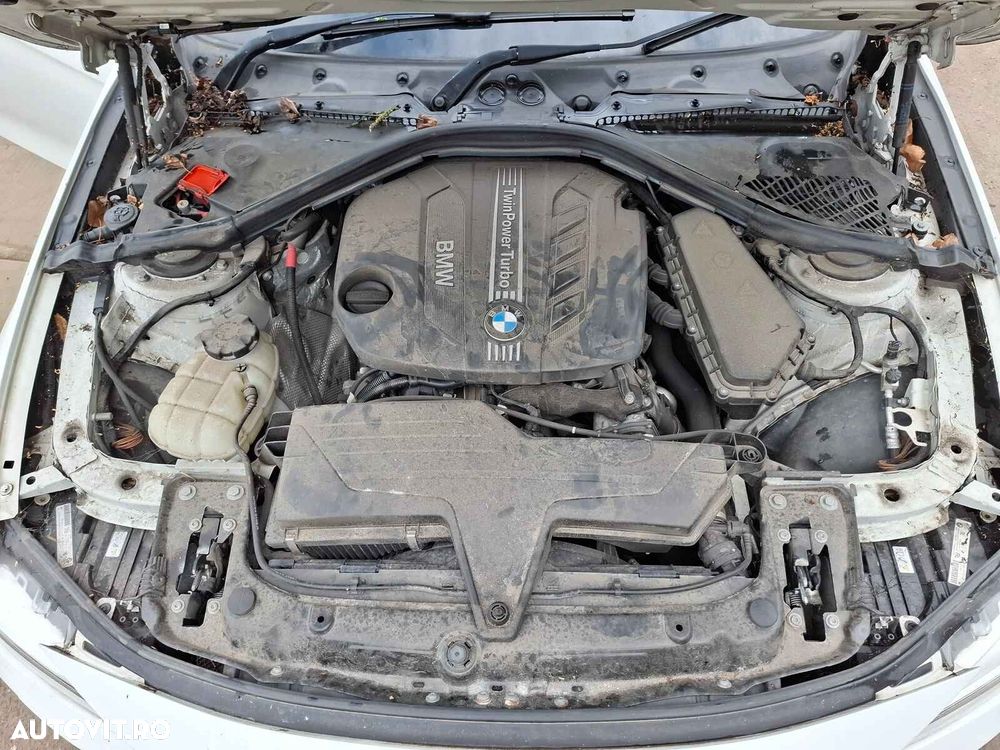 Usa Spate Stanga BMW Seria 3 2012 Berlina Alb - 7