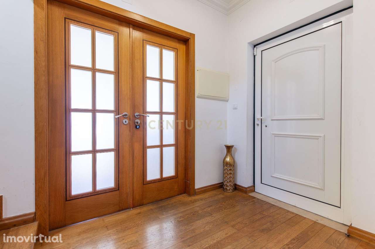 Moradia exclusiva no Estoril - Grande imagem: 4/36