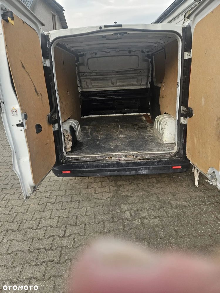 Renault TRAFIC - 8
