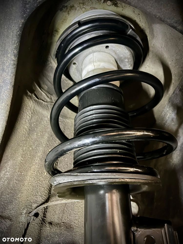 BMW Seria 3 - 37