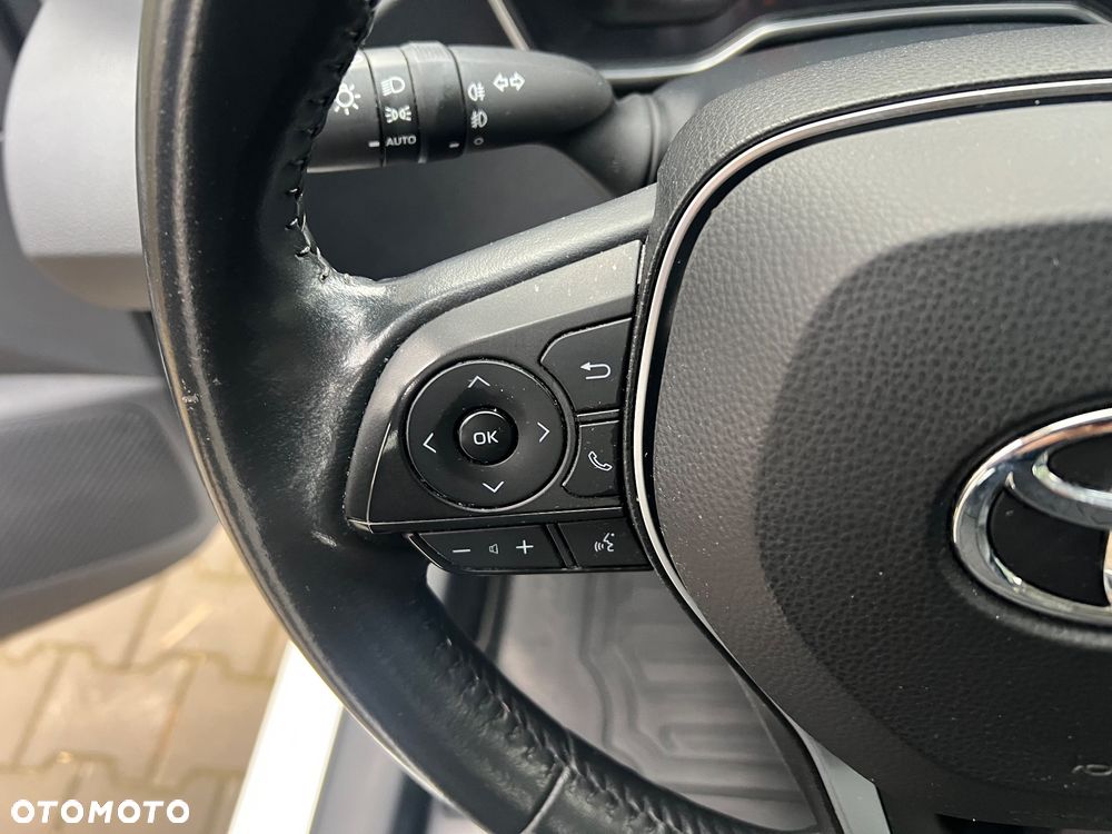 Toyota Corolla 1.8 Hybrid Comfort - 18