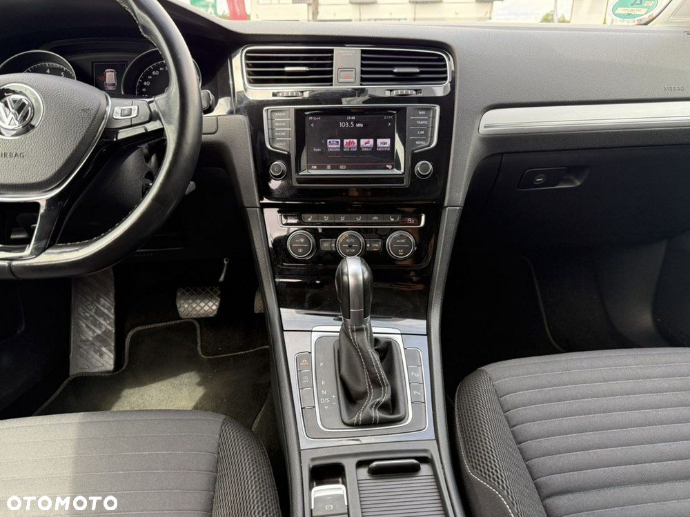 Volkswagen Golf 1.4 TSI BlueMotion Technology DSG Comfortline - 18