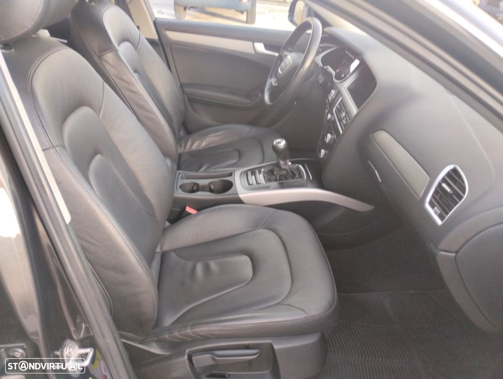 Audi A4 2.0 TDI Business Line Sport - 11
