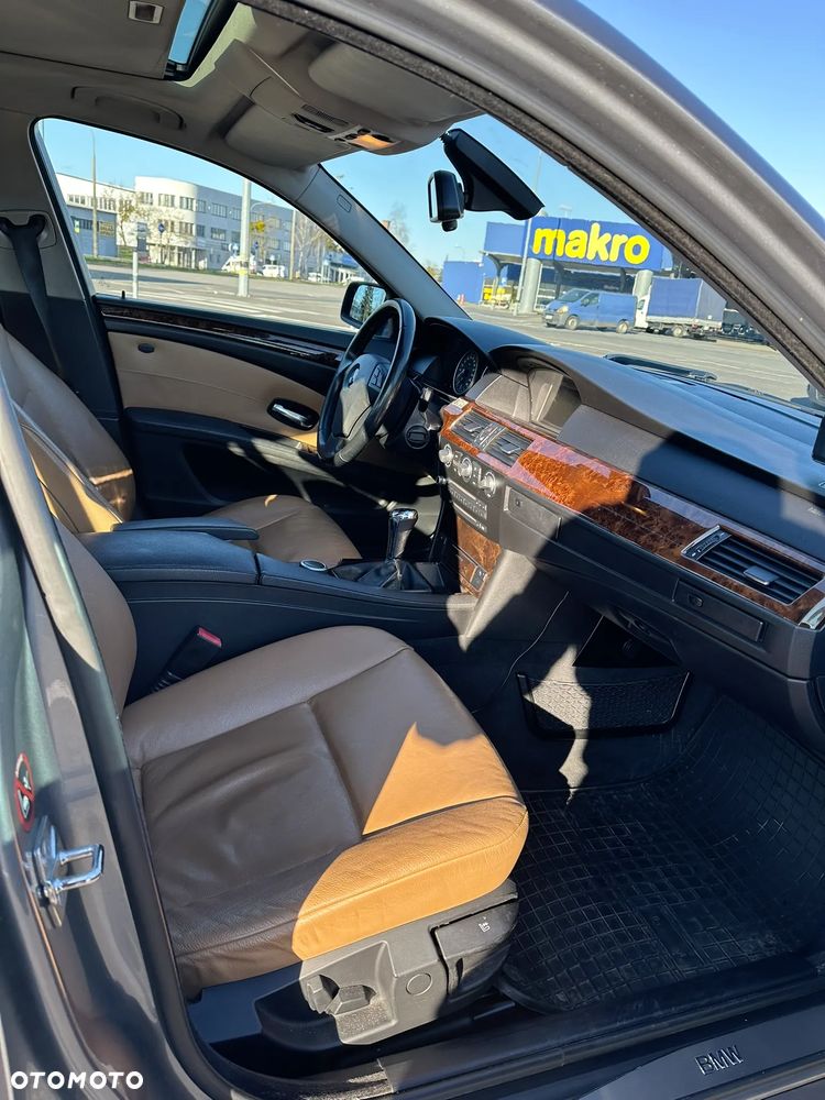 BMW Seria 5 - 15