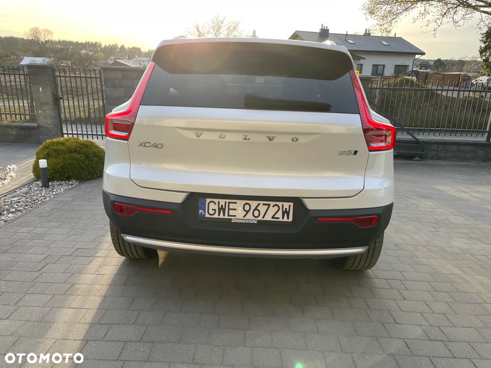 Volvo XC 40 B5 B AWD Ultimate Bright - 4