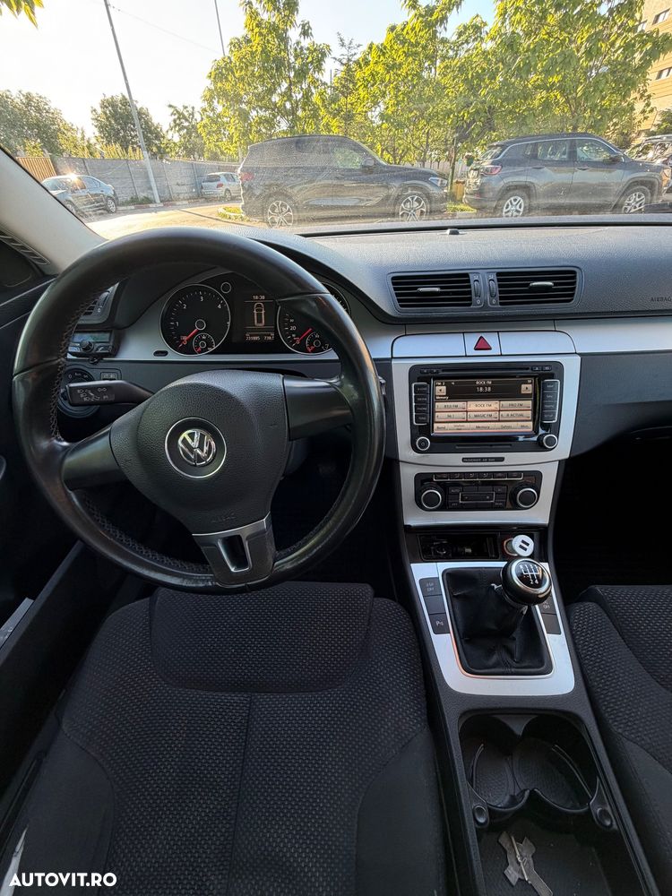 Volkswagen Passat 1.6 TDI BlueMotion Technology Comfortline - 2