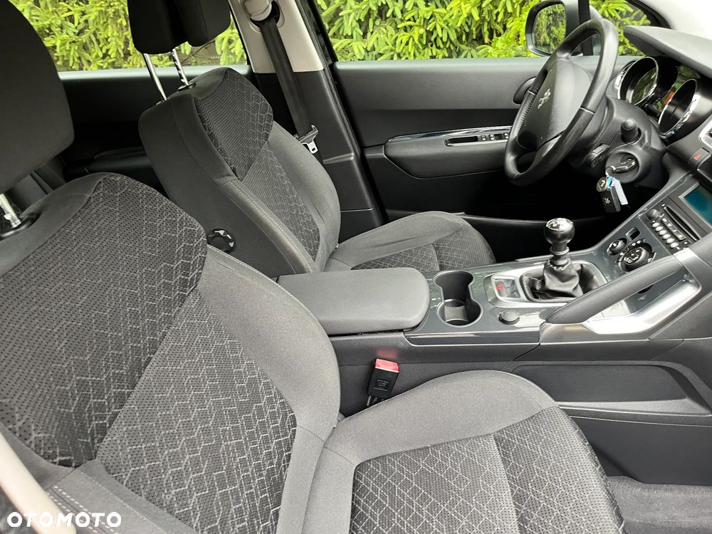 Peugeot 3008 PureTech 130 Stop & Start GPF Allure - 15