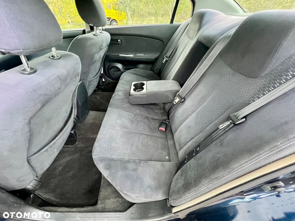 Nissan Altima - 14