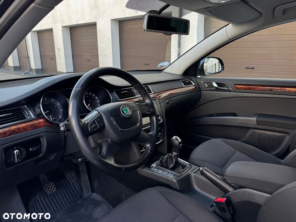 Skoda Superb 1.8 TSI Elegance - 22