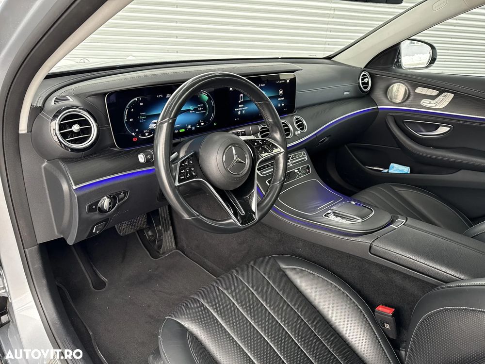 Mercedes-Benz E E 300e 4Matic 9G-Tronic Exclusive - 27