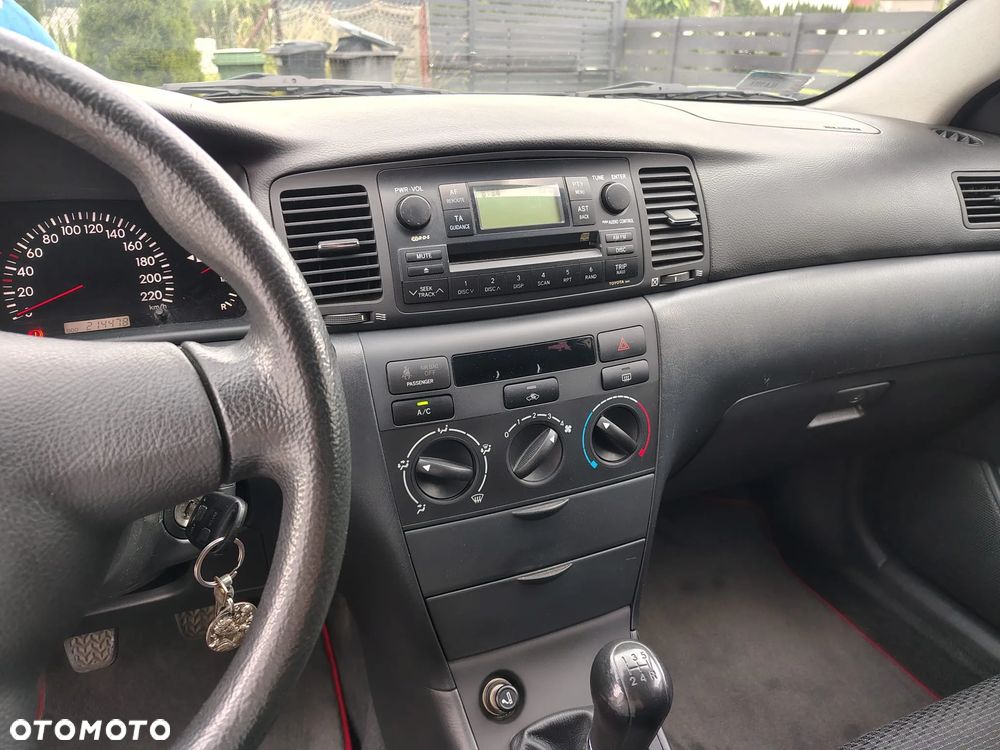 Toyota Corolla 1.6 VVT-i Terra Polaris - 15