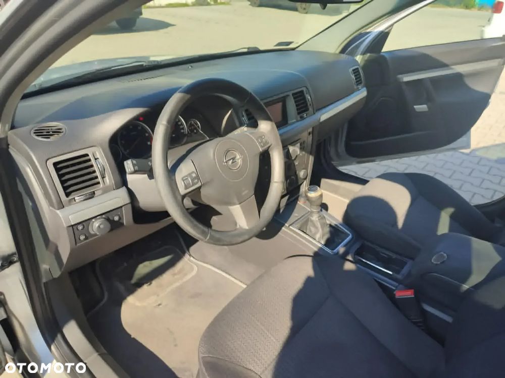 Opel Vectra 1.9 CDTI Cosmo - 9