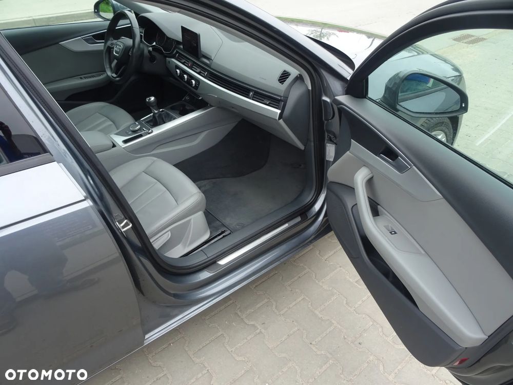 Audi A4 Avant 2.0 TDI - 17