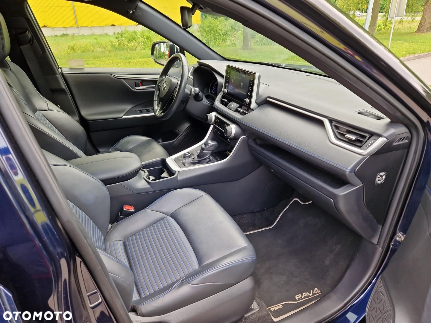 Toyota RAV4 - 15