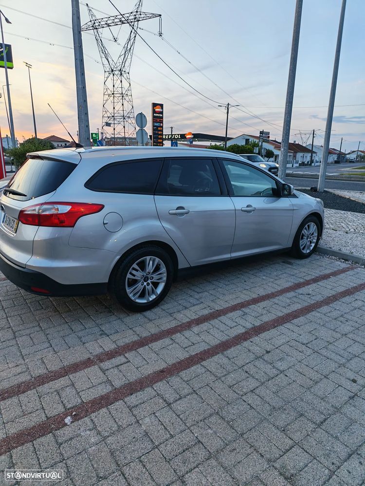 Ford Focus SW 1.6 TDCi Titanium - 6
