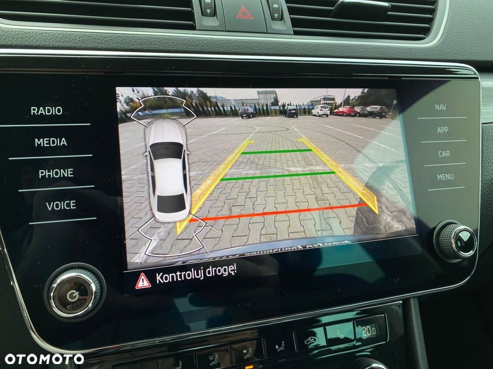 Skoda Superb 2.0 TSI Style DSG - 24