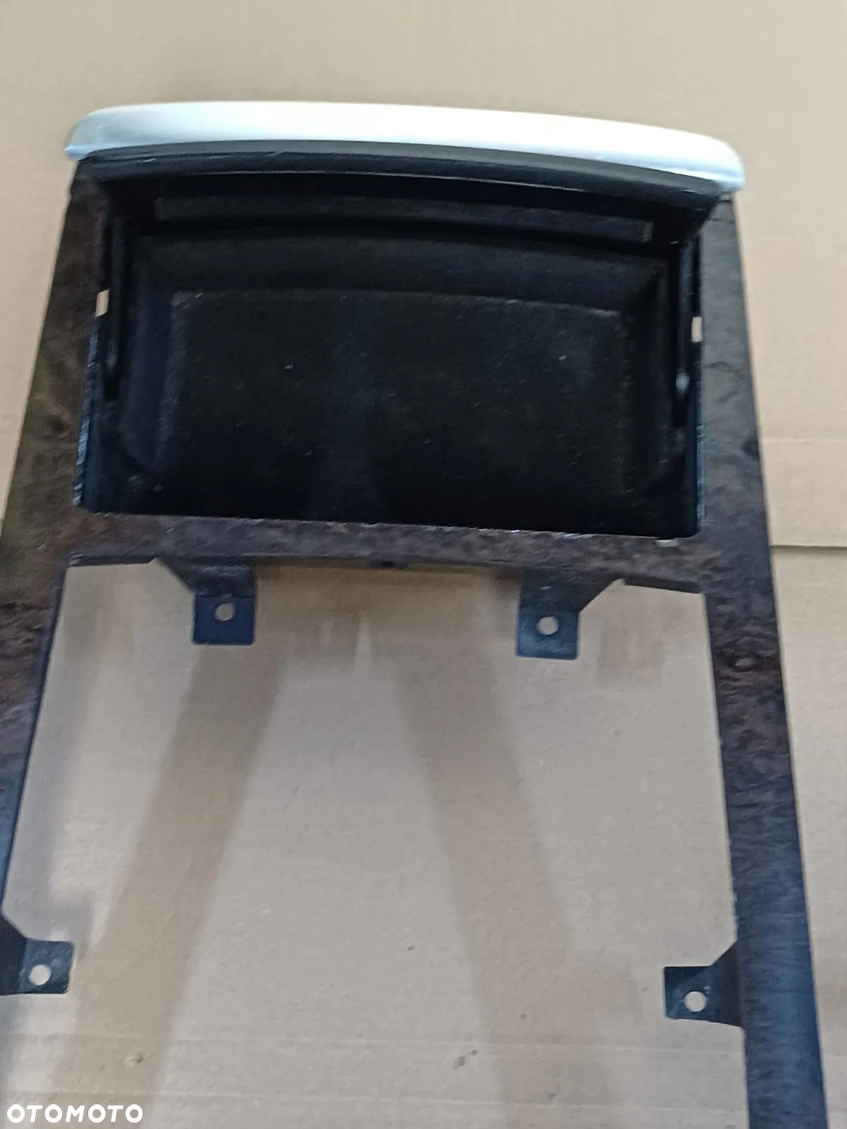 AUDI A8 D3 Panel środkowy obudowa MMI 4E2858601 - 2