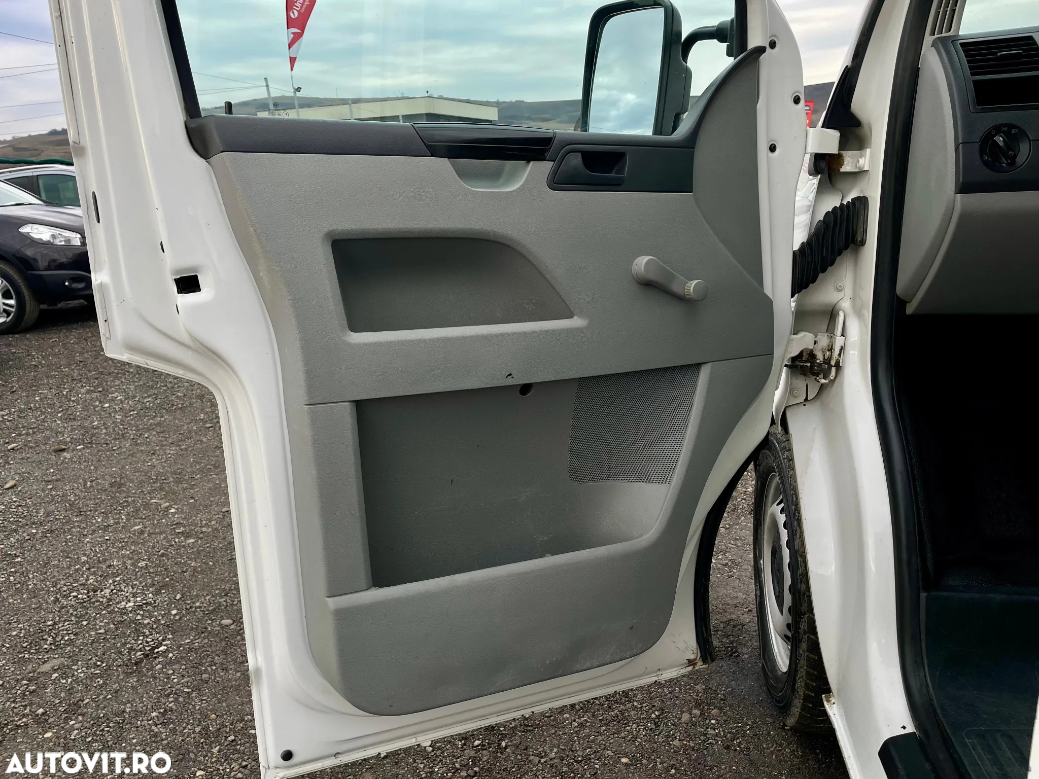 Volkswagen Transporter - 10