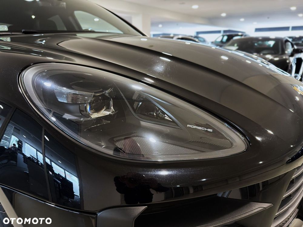 Porsche Macan - 10