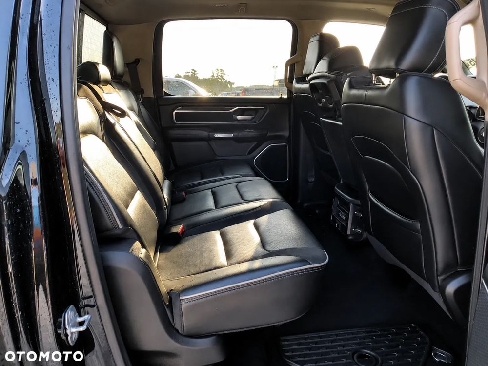 RAM 1500 5.7 Crew Cab Laramie - 10