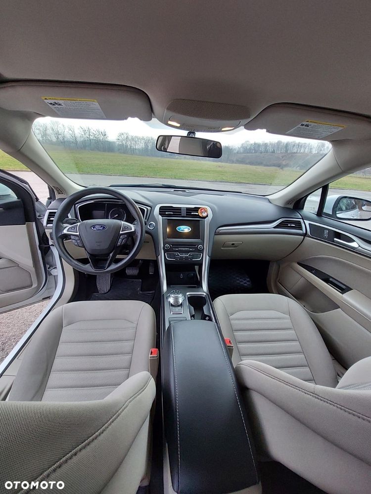 Ford Mondeo - 12