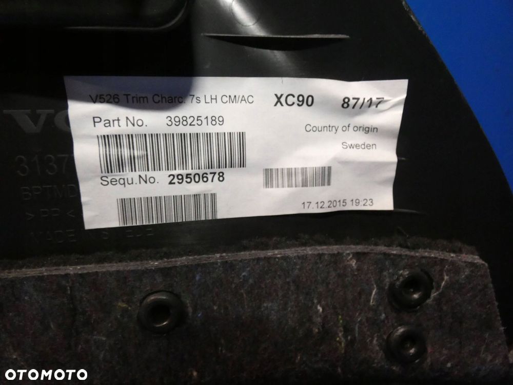 VOLVO XC90 II BOCZEK TAPICERKA BAGAŻNIKA LEWY TYŁ 7 - OSOBOWE - 3
