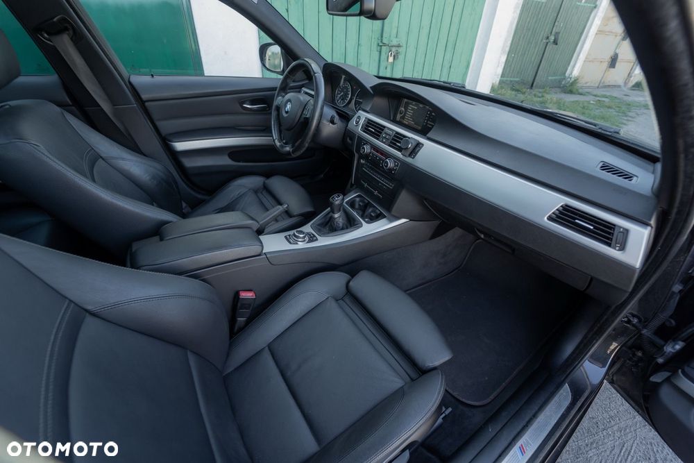 BMW Seria 3 320d - 13