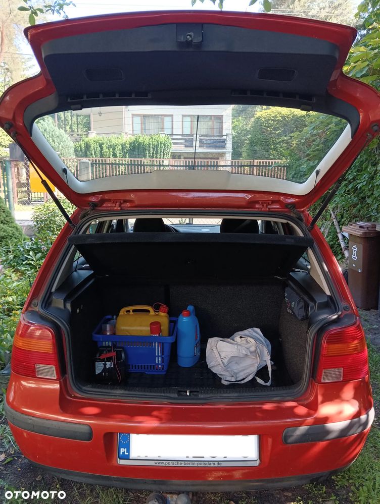 Volkswagen Golf - 4