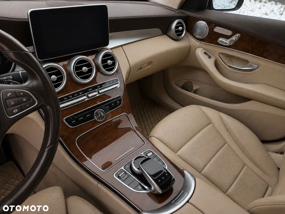 Mercedes-Benz Klasa C 300 7G-TRONIC Avantgarde - 9