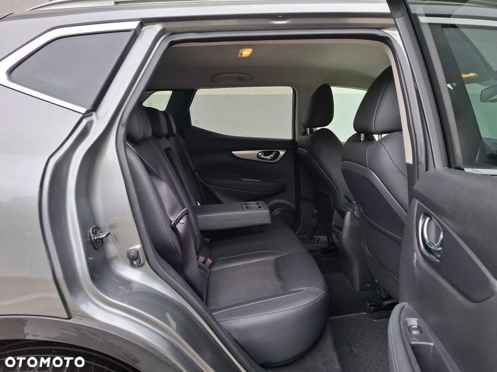 Nissan Qashqai 1.3 DIG-T Tekna - 30