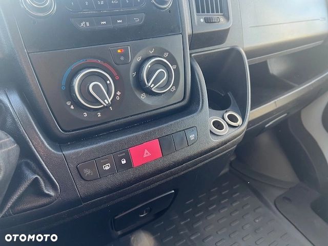 Peugeot Boxer L2H2 7-os. 2,0 Hdi 130 KM klima tempomat - 21