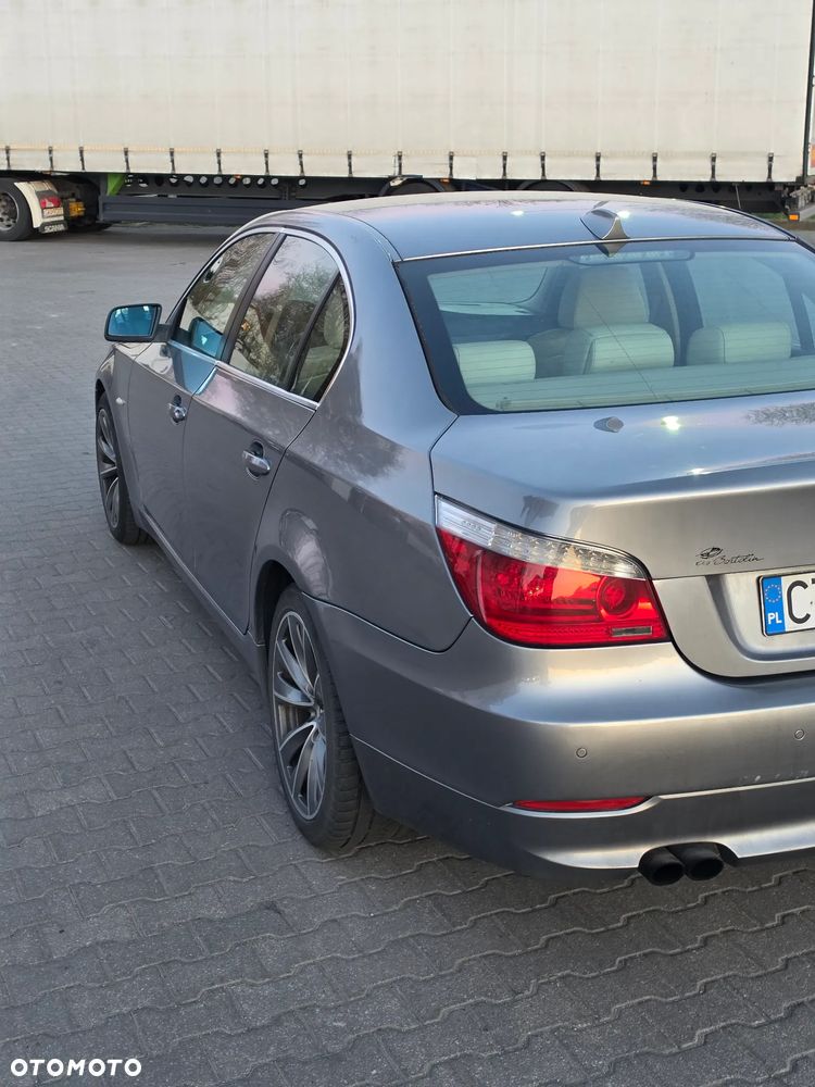 BMW Seria 5 525d - 7